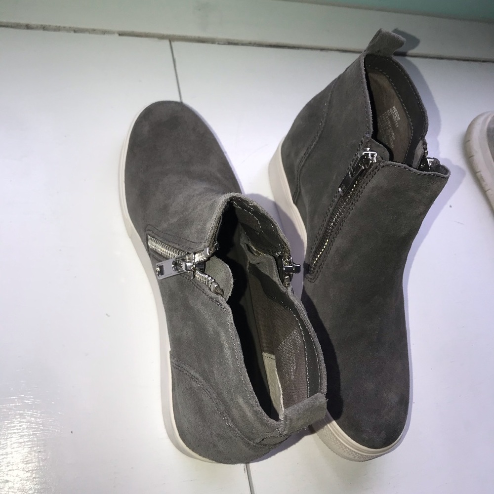 perfect condition Steve Madden sneakers - Picture 2 of 4